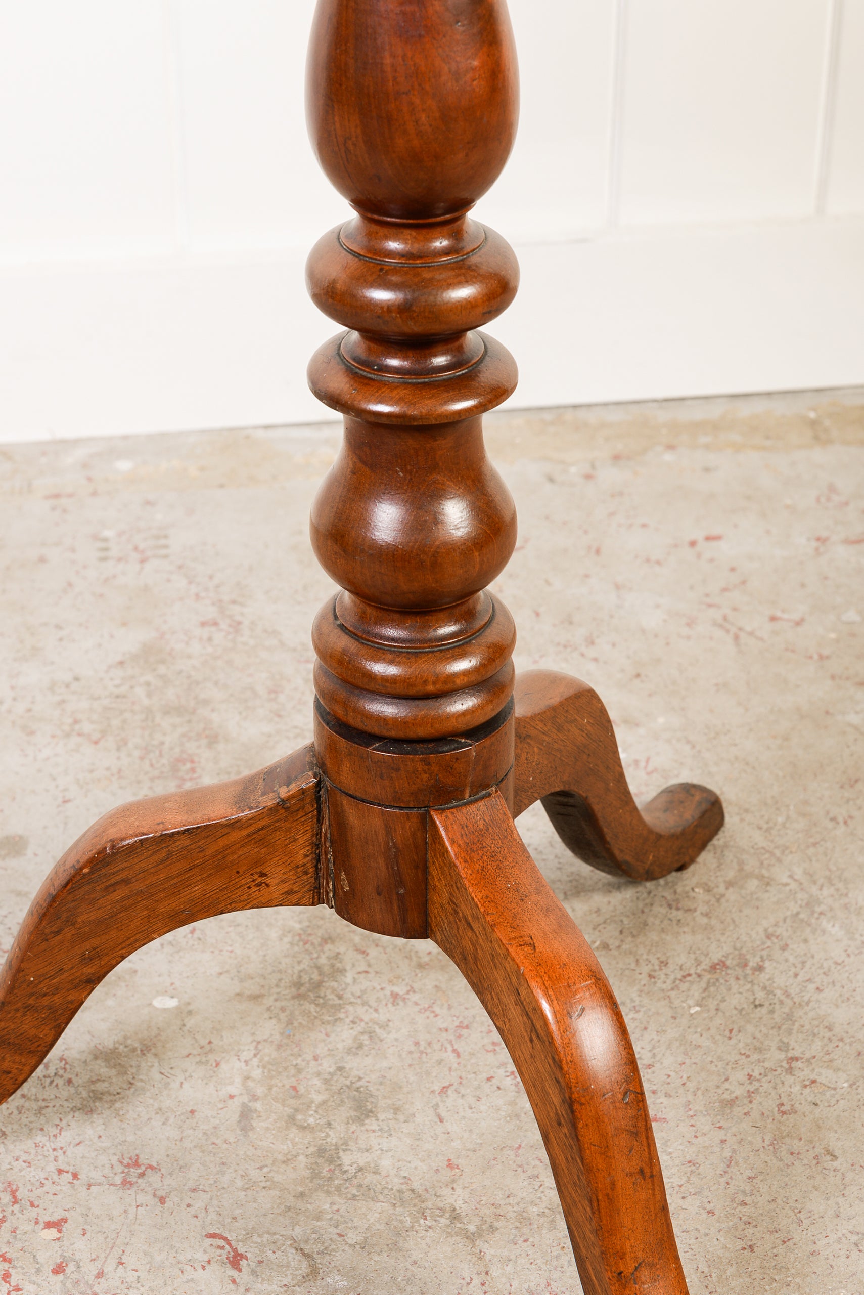 Antique English Oval Tilt Top Side Table