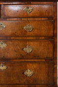 Load image into Gallery viewer, George III English Burl Walnut Chest of Drawers with Overlay Drawers on Brackets (c. 1760-1820)