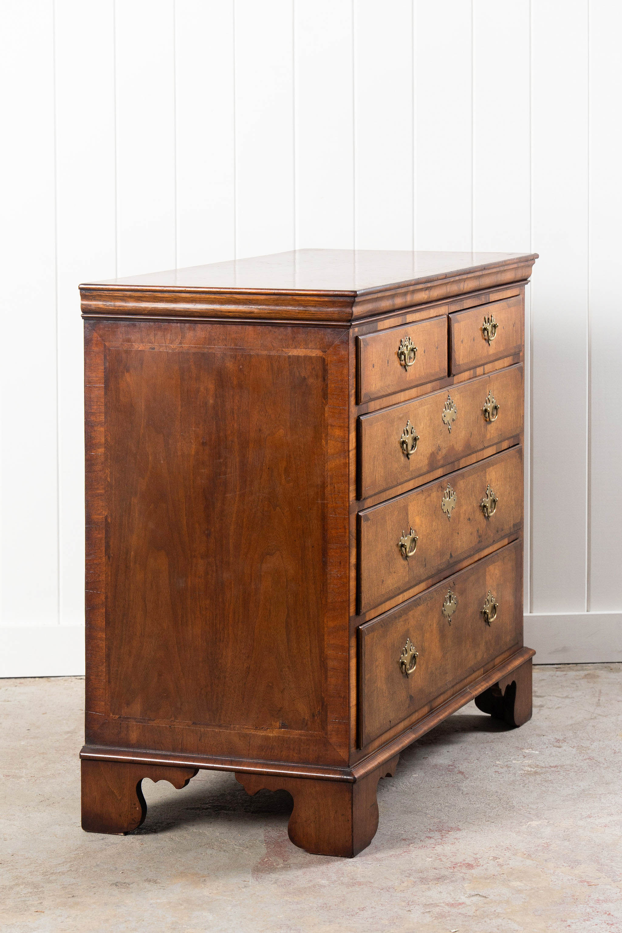 George III English Burl Walnut Chest of Drawers with Overlay Drawers on Brackets (c. 1760-1820)