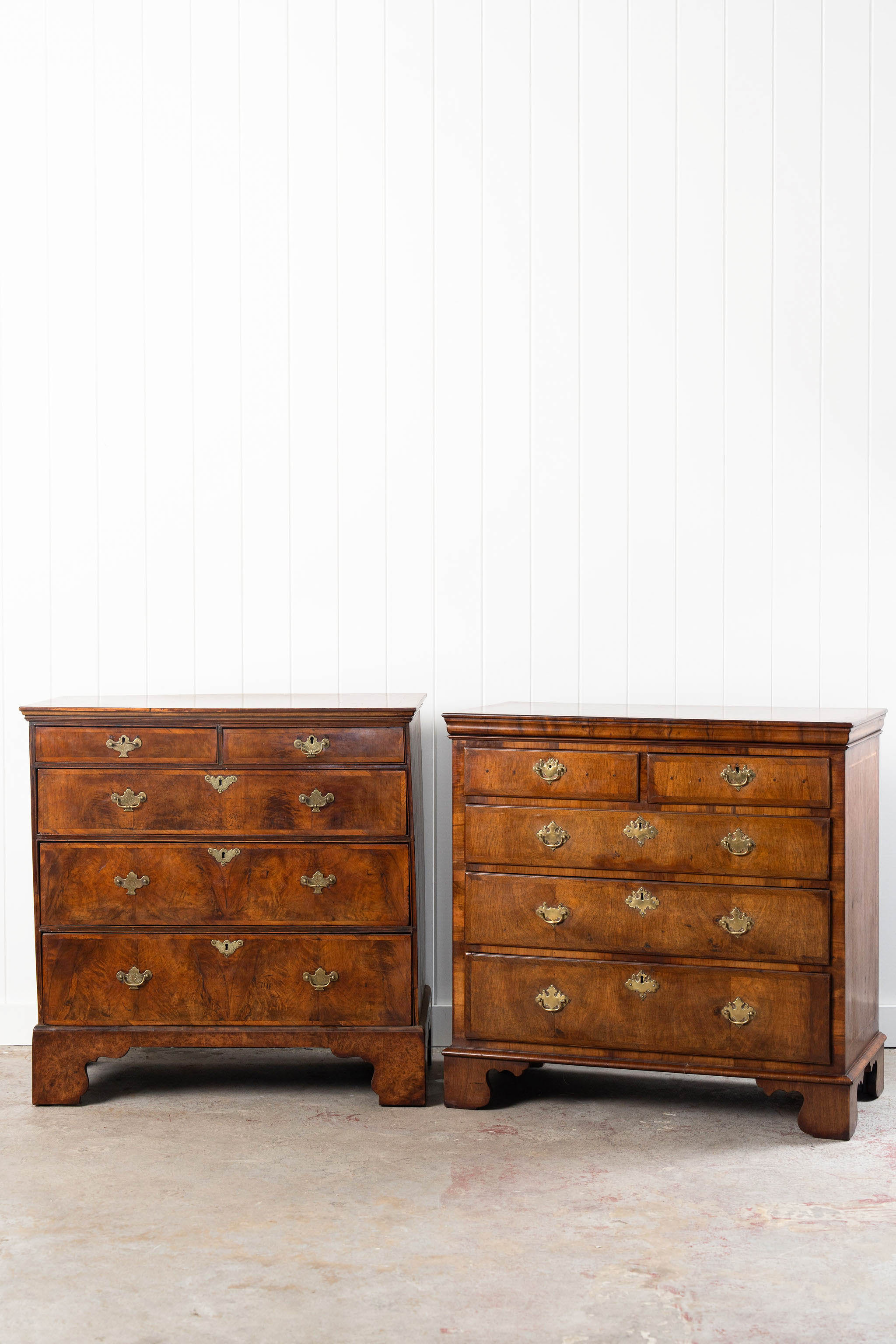 George III English Burl Walnut Chest of Drawers with Overlay Drawers on Brackets (c. 1760-1820)