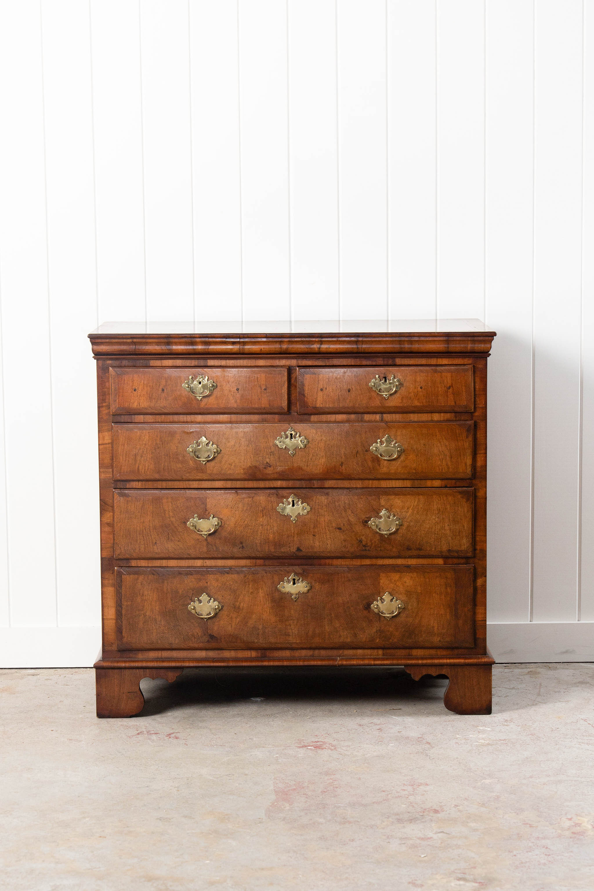 George III English Burl Walnut Chest of Drawers with Overlay Drawers on Brackets (c. 1760-1820)