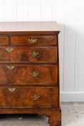 Load image into Gallery viewer, George III English Burl Walnut Chest of Drawers with Inset Drawers on Brackets (c. 1760-1820)