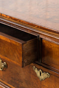 Load image into Gallery viewer, George III English Burl Walnut Chest of Drawers with Inset Drawers on Brackets (c. 1760-1820)