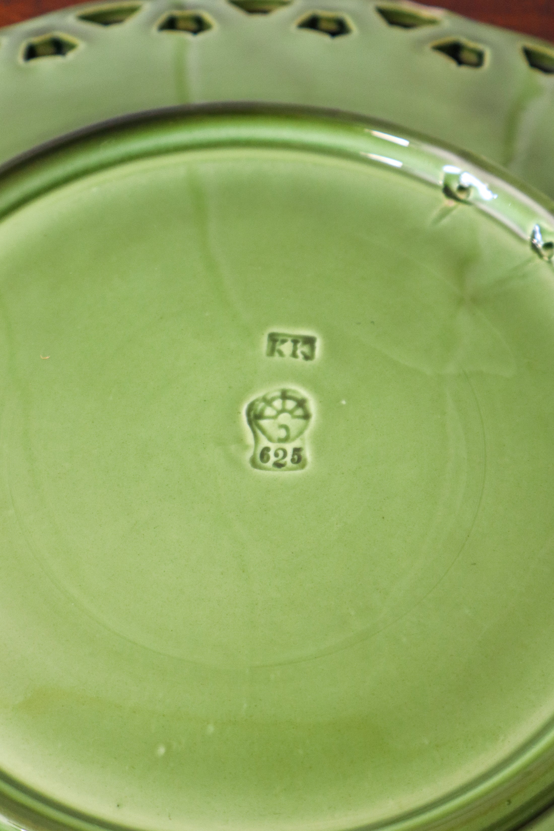 Antique Large Green Majolica Reticulated Platter w/ Fan Center | 12.5”W