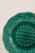 Load image into Gallery viewer, Antique Wedgwood Majolica Green Grape & Vine Plate