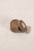 Load image into Gallery viewer, Wedgwood Brown Jasperware Shell Lidded Box