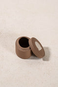 Load image into Gallery viewer, Wedgwood Brown Jasperware Shell Lidded Box