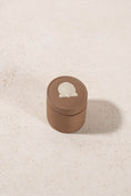 Load image into Gallery viewer, Wedgwood Brown Jasperware Shell Lidded Box