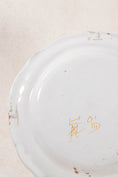 Load image into Gallery viewer, 19th Century French Moustiers Faience Mustard Plate (c. 1880)