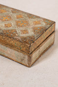 Load image into Gallery viewer, Lidded Florentine Box