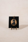 Load image into Gallery viewer, 19th Century Silhouette Portrait Of English Gentleman