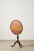 Load image into Gallery viewer, Antique English Tilt-Top Pie Crust Table