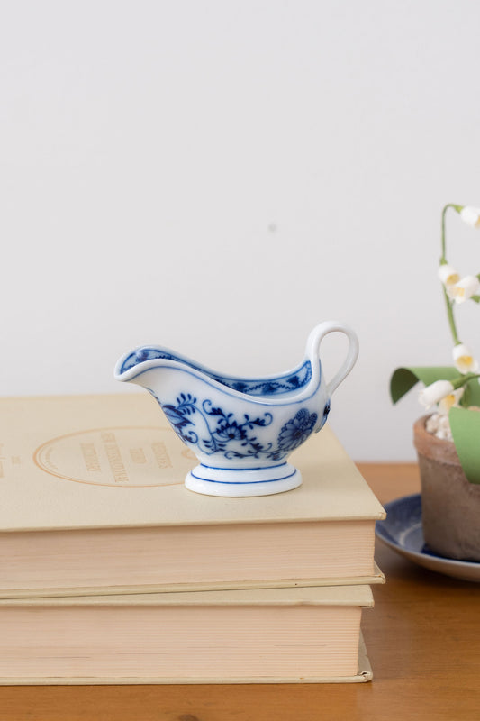 Meissen Germany Blue Onion Creamer Dish
