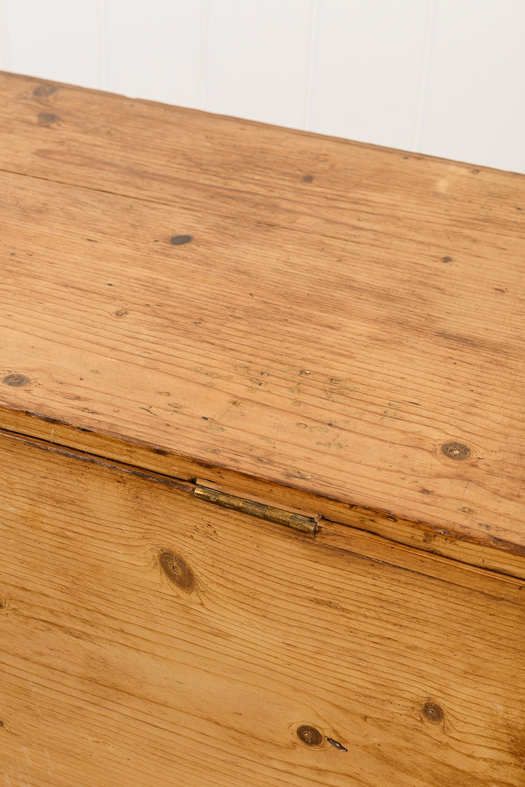 19th Century English Pine Toy/Blanket Trunk (No. 1)