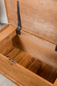 Load image into Gallery viewer, 19th Century English Pine Toy/Blanket Trunk (No. 2)
