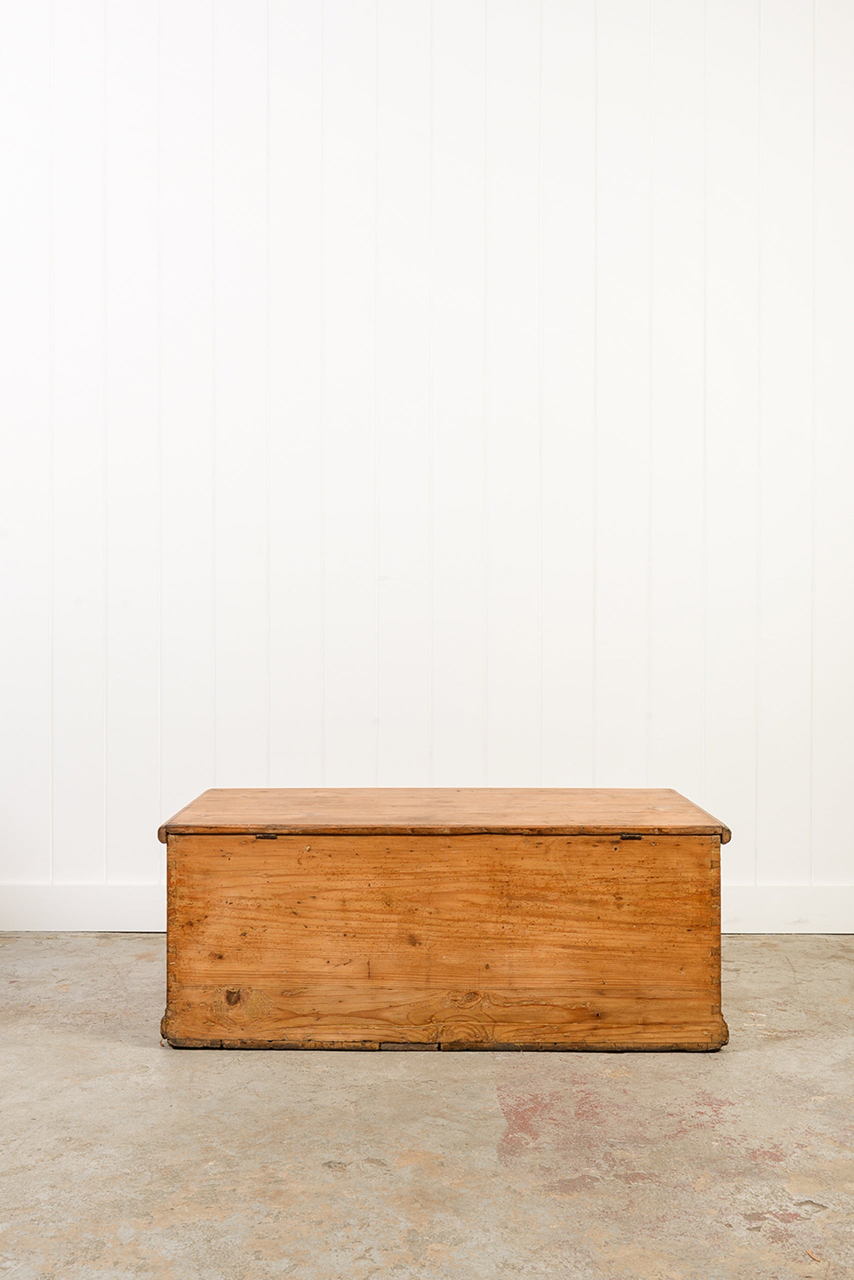 19th Century English Pine Toy/Blanket Trunk (No. 3)