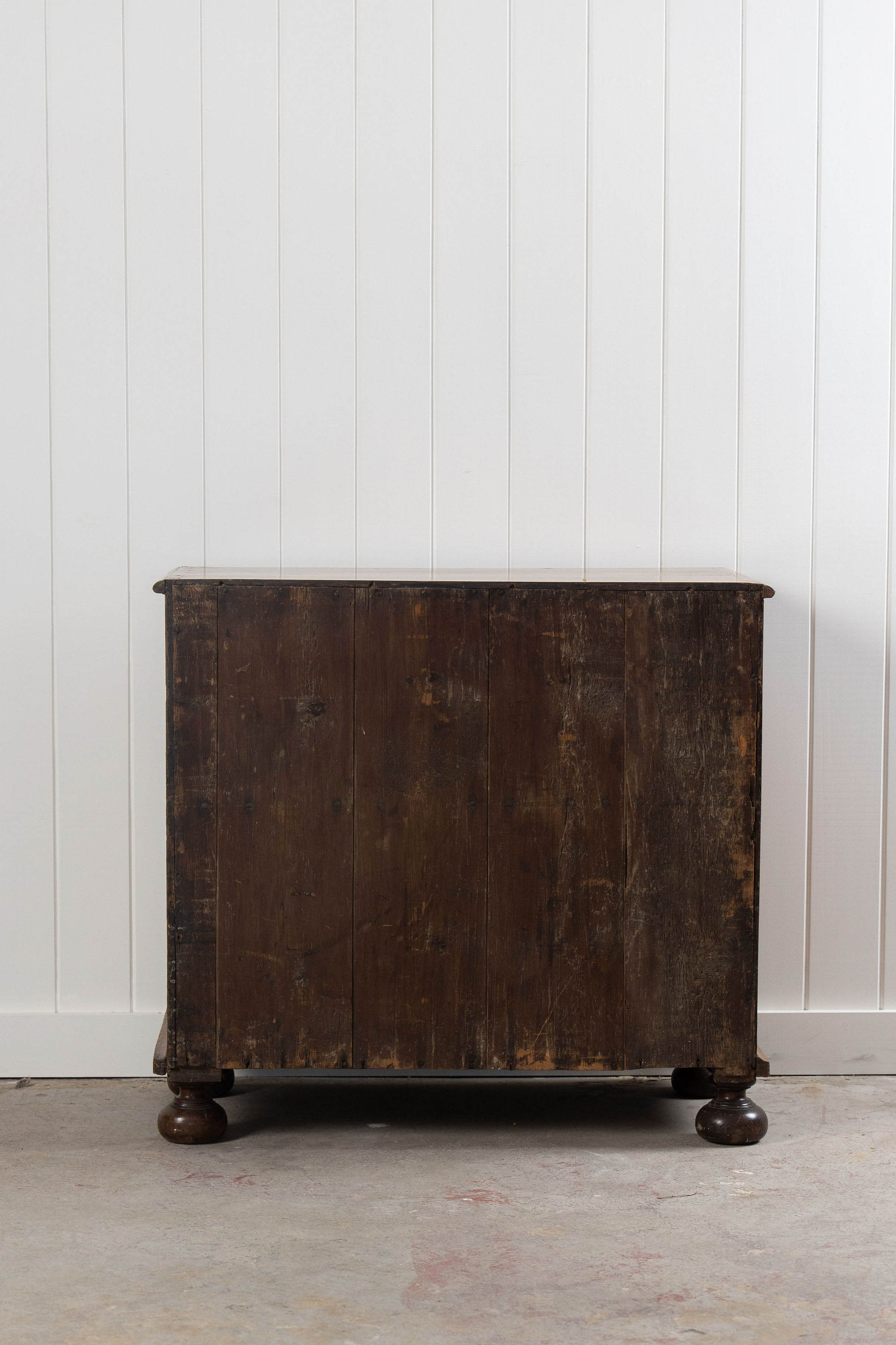 18th Century Burl Walnut Chest of Drawers on Bun Feet (c. 1760)