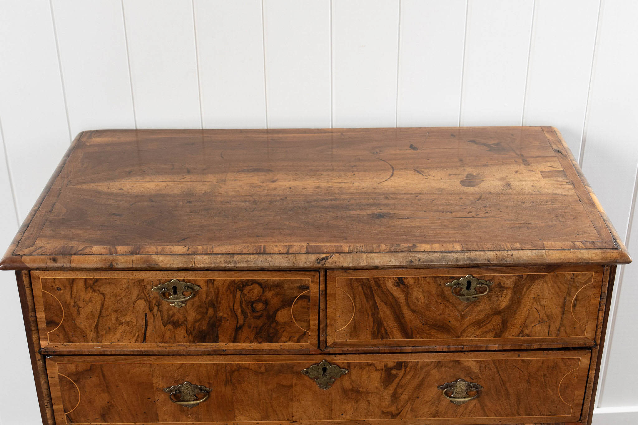 18th Century Burl Walnut Chest of Drawers on Bun Feet (c. 1760)