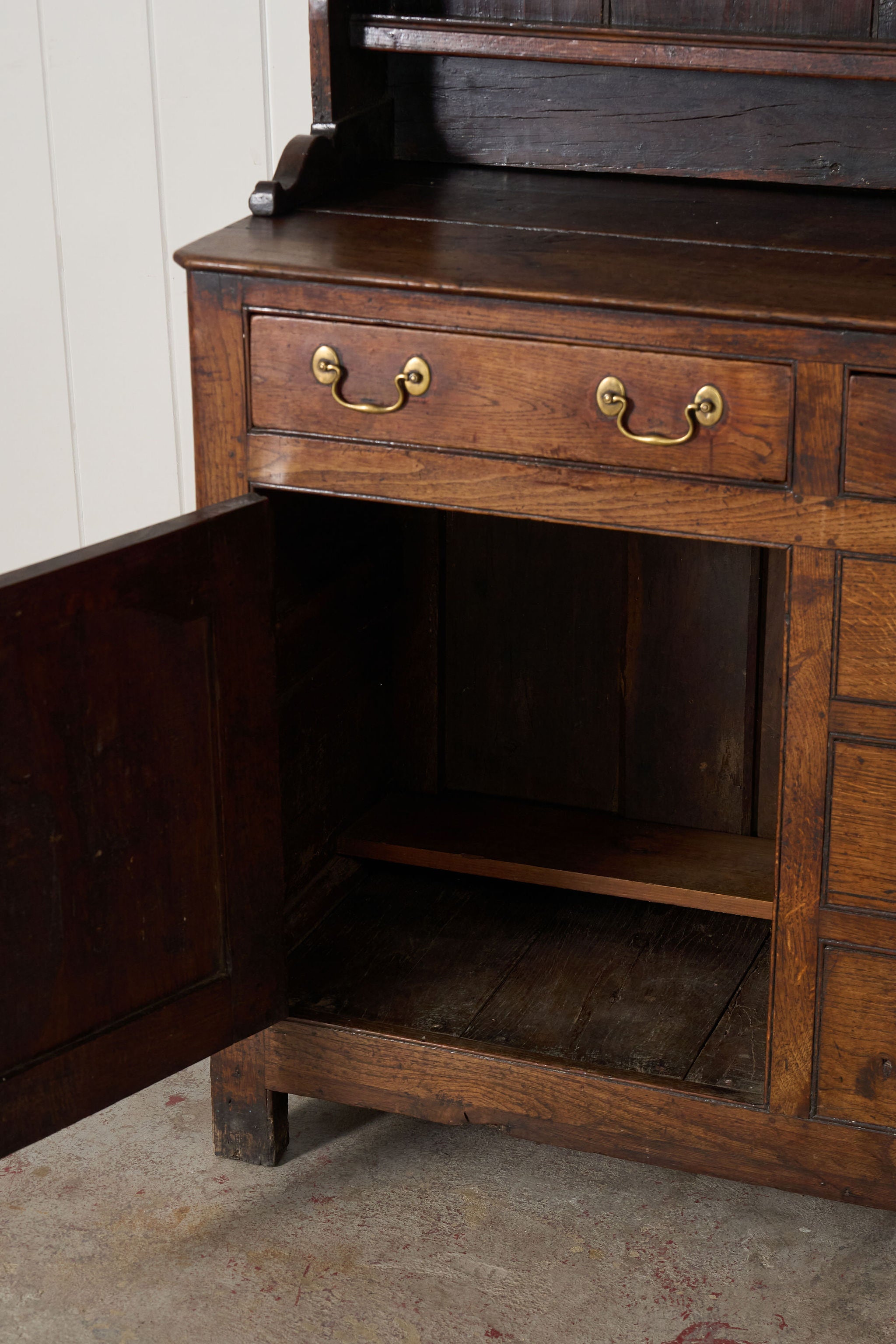 George III Period Oak Welsh Dresser Base with Topper (c. 1760-80)