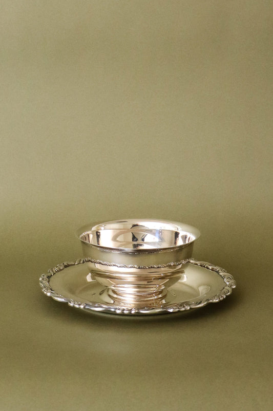 Vintage Silver Plate ‘Georgian Scroll’ One-Piece Dip Dish