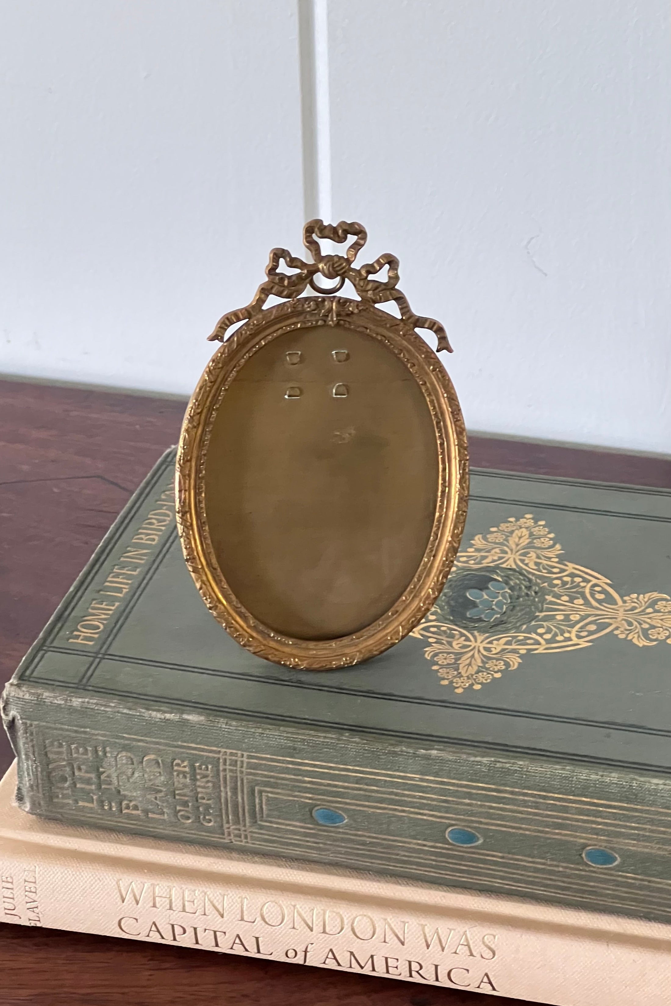 Petite French Oval Brass Frame with Bow