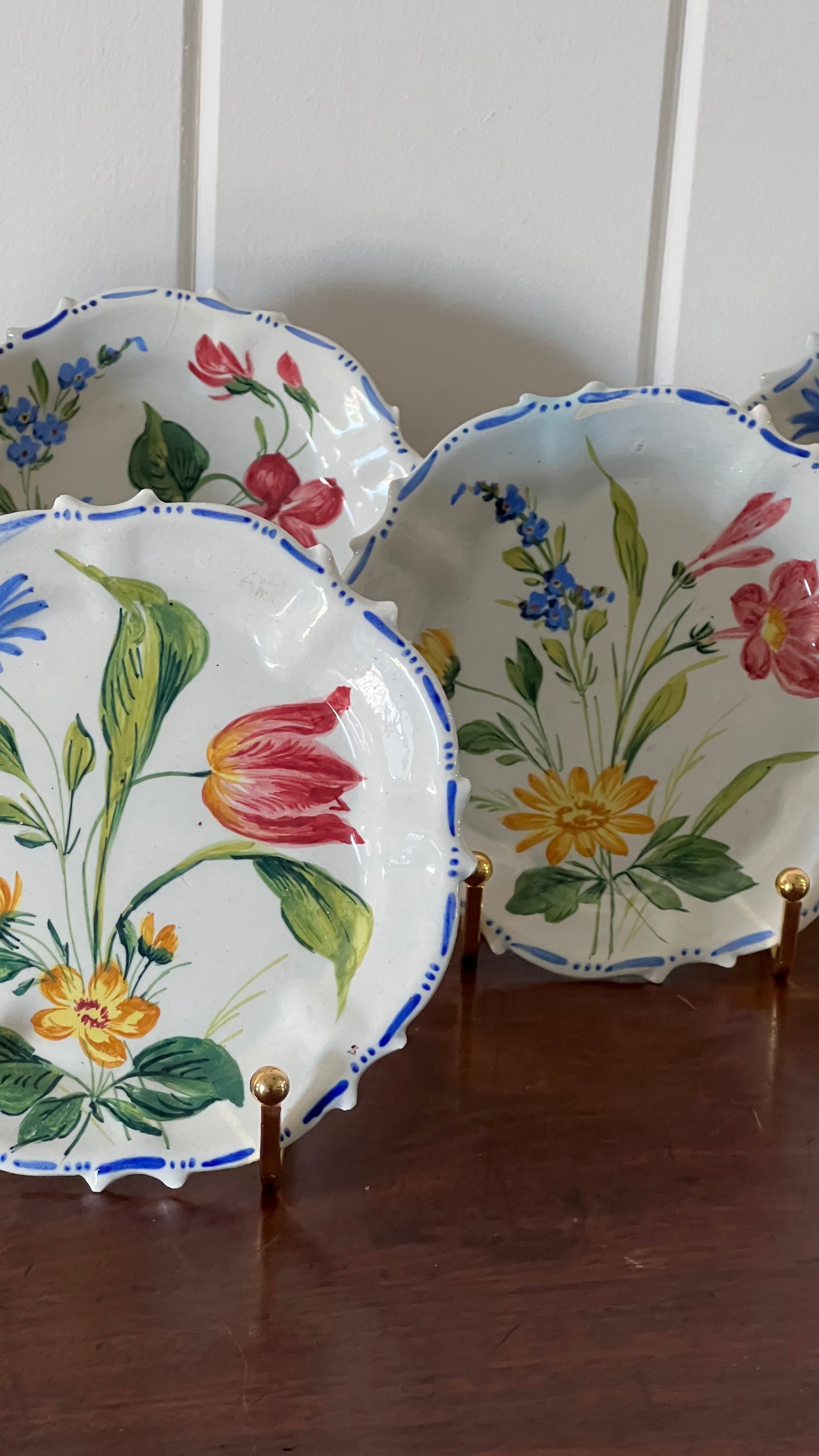 SET of 6 Hand Painted Floral Italian Plates