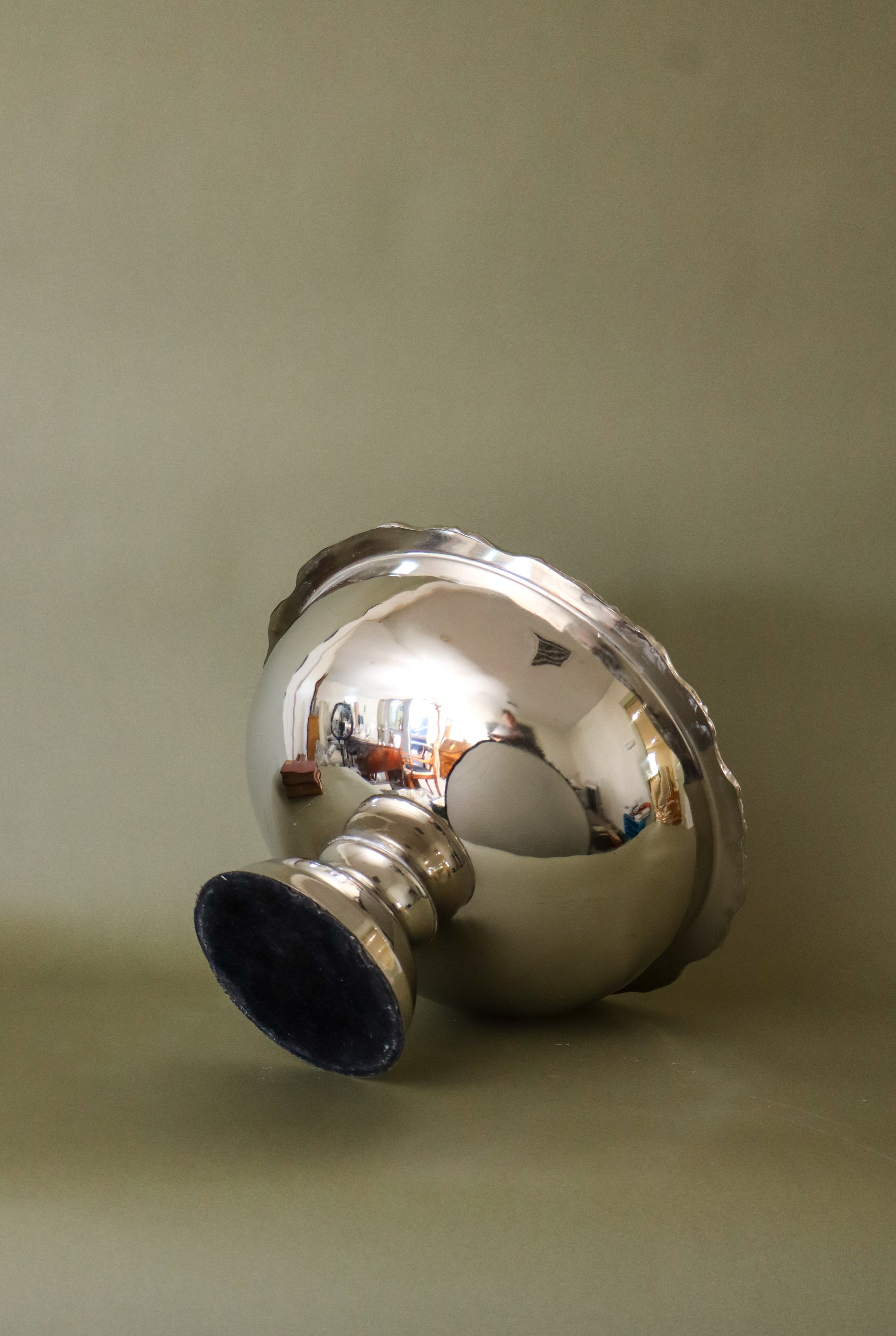 English Silver Plate Punch/Beverage Bowl with Scalloped Rim on Pedestal (c. 1930)