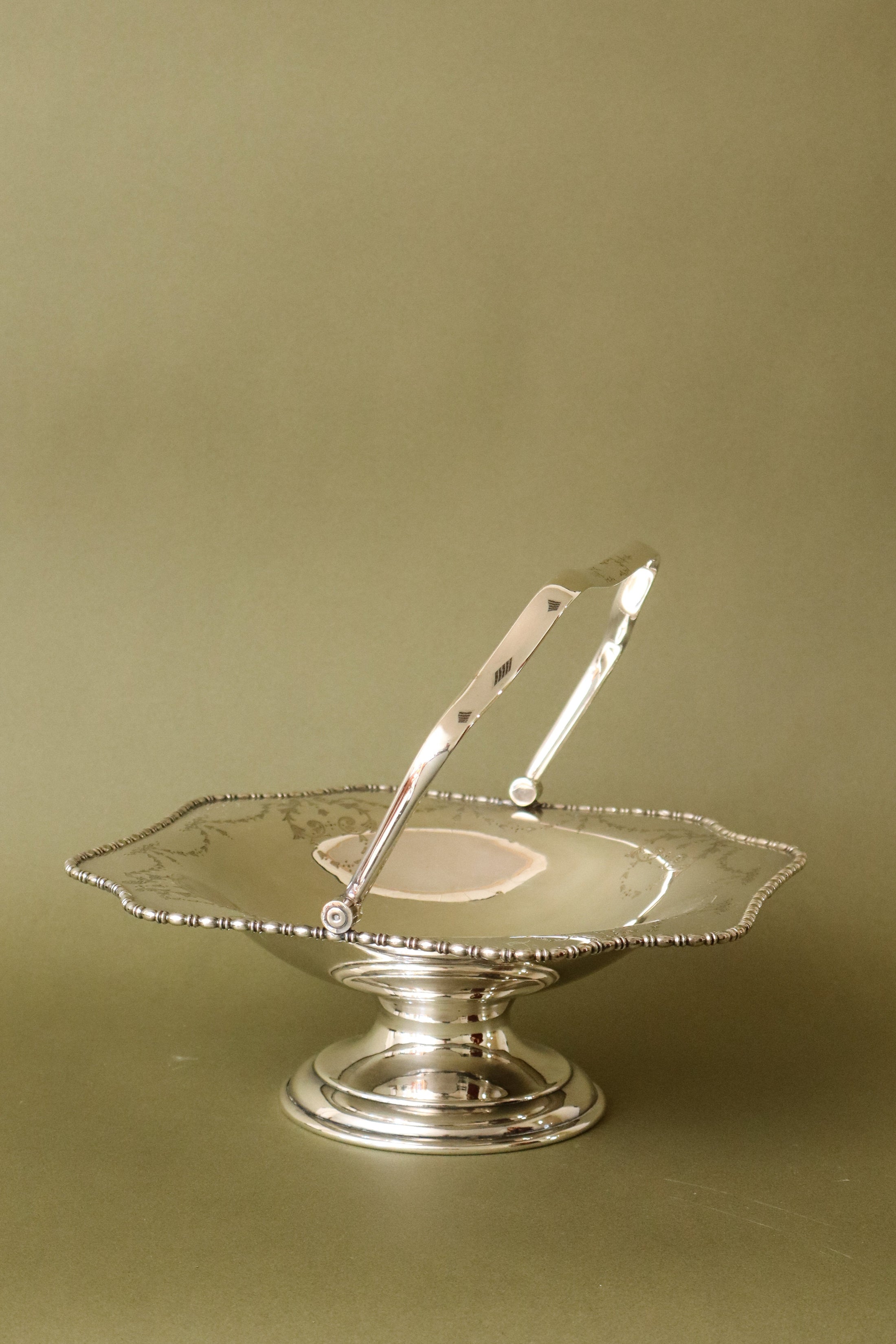 Edwardian English Silver Plate Fruit Basket, c. 1910
