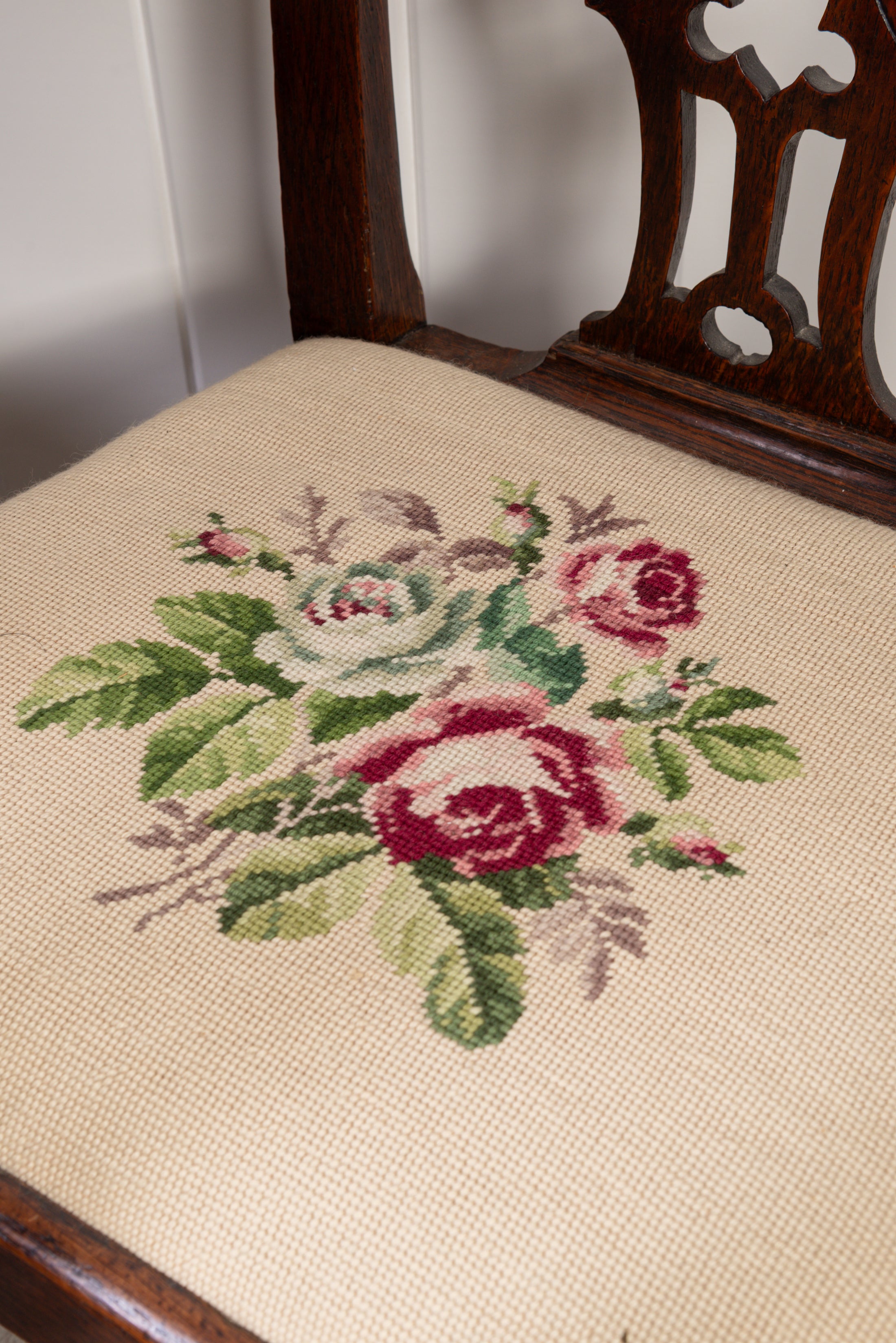 SET of 6 | Georgian Dining Chairs with Needlework Cushions