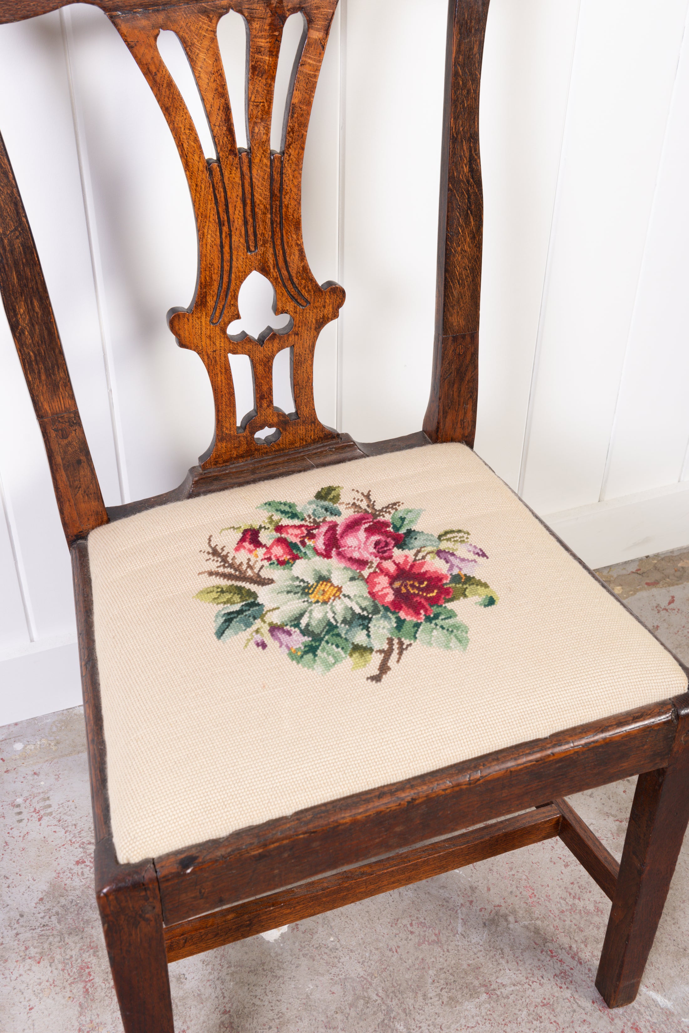SET of 6 | Georgian Dining Chairs with Needlework Cushions