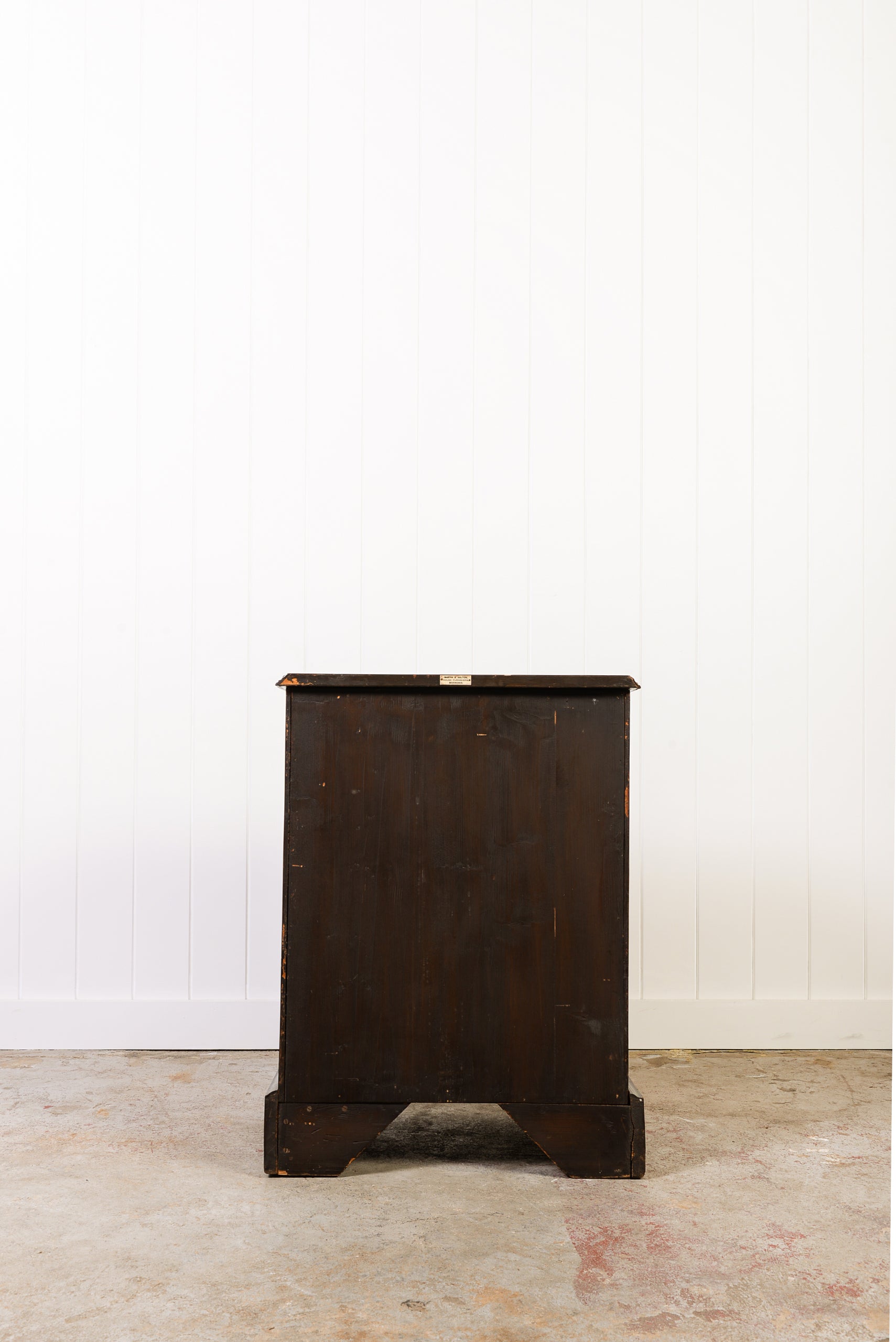 English Book-Match Walnut Four Drawer Bachelor's Chest