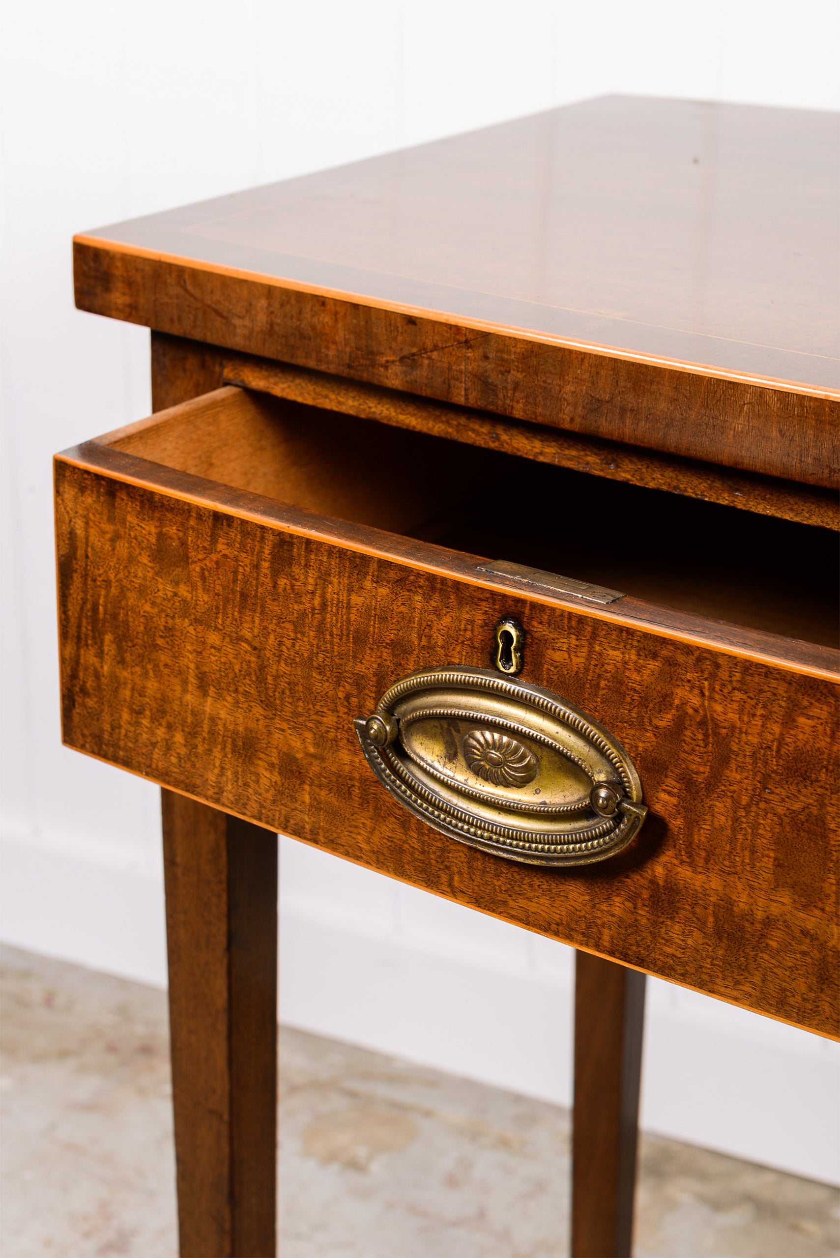 Early 20th Century English Mahogany Server