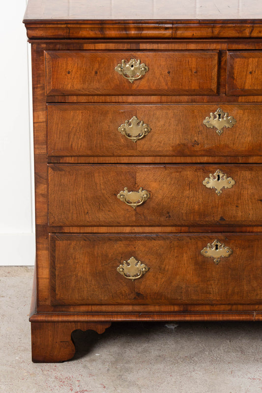 George III English Burl Walnut Chest of Drawers with Overlay Drawers on Brackets (c. 1760-1820)