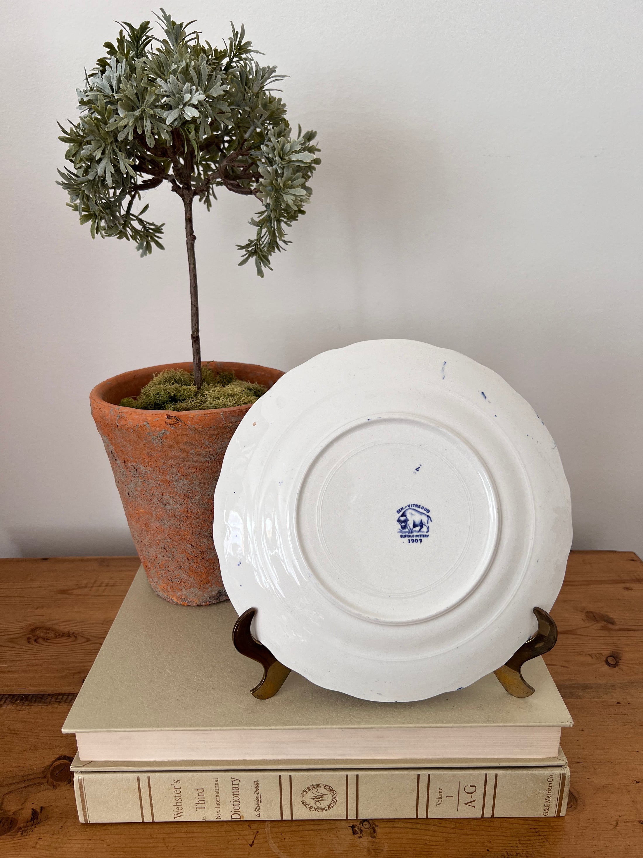 Antique 1907 Buffalo Pottery Chinoiserie Blue Willow Plate