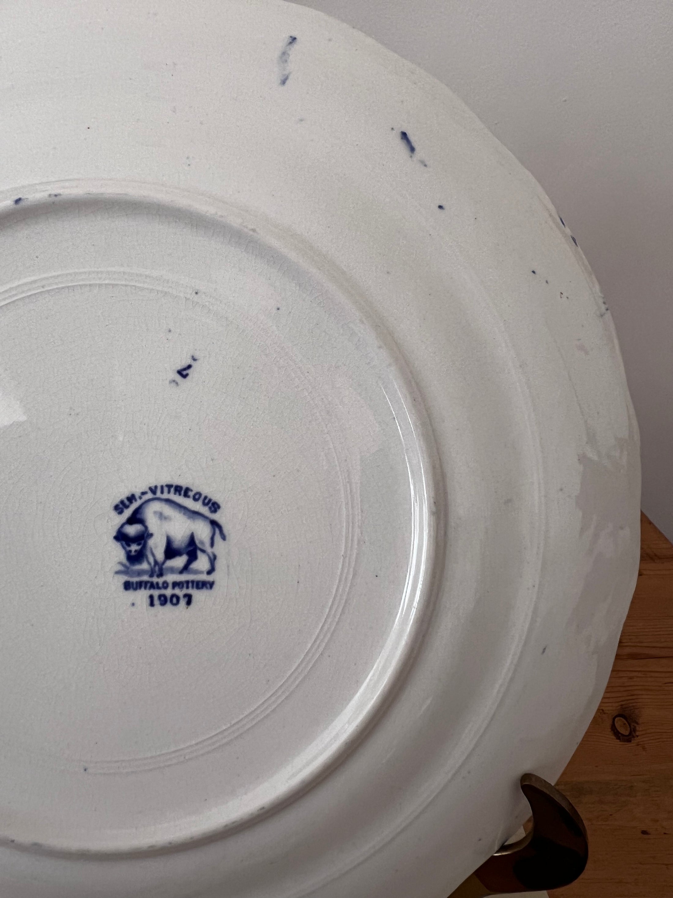 Antique 1907 Buffalo Pottery Chinoiserie Blue Willow Plate