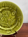Load image into Gallery viewer, Green Strawberry Vine Majolica Plate SET of 4

