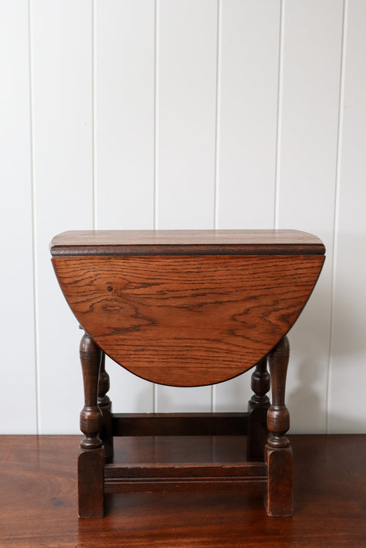 Petite English Oak Drop Leaf Cocktail Table