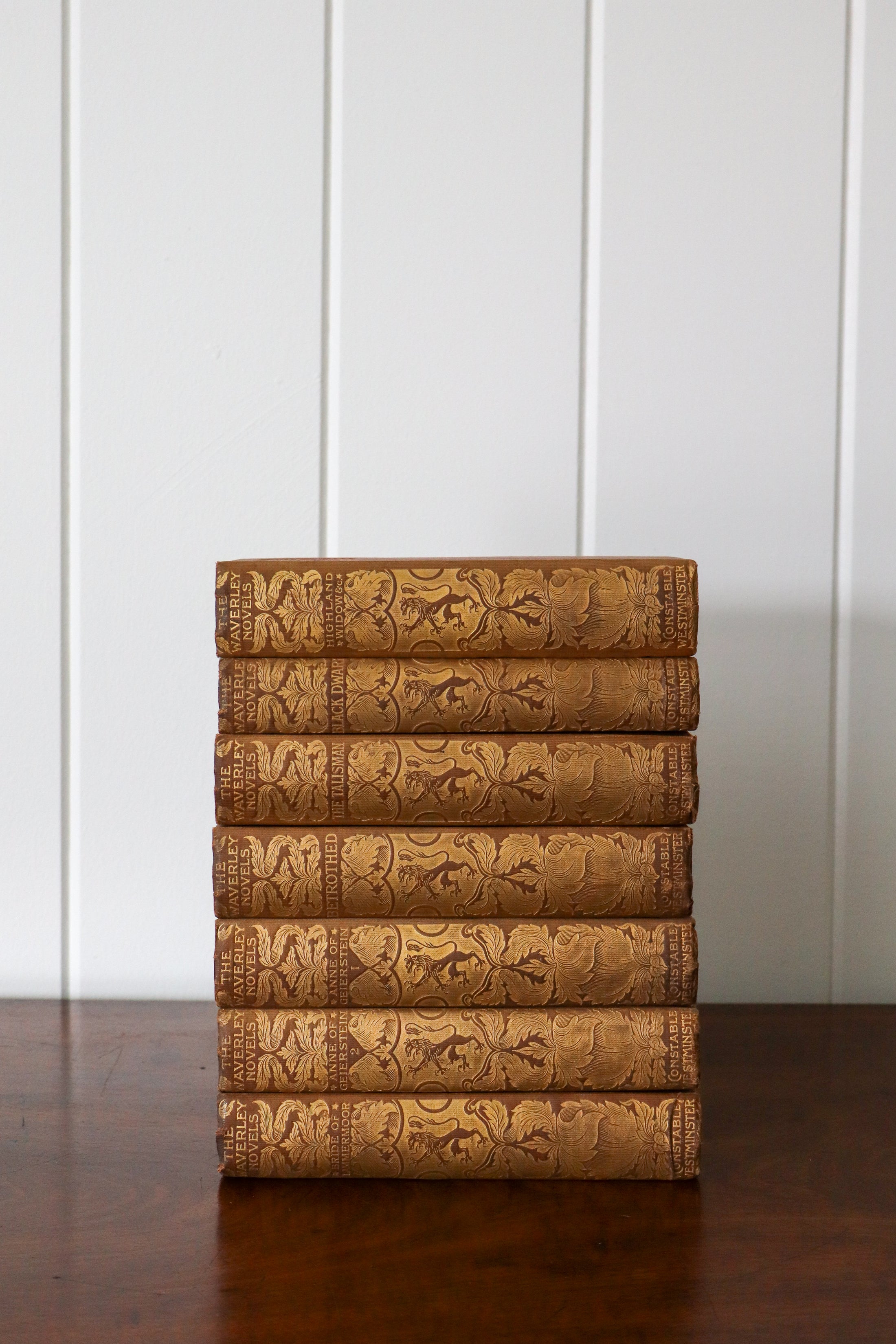 Set of 7 | Waverley Novels by Sir Walter Scott