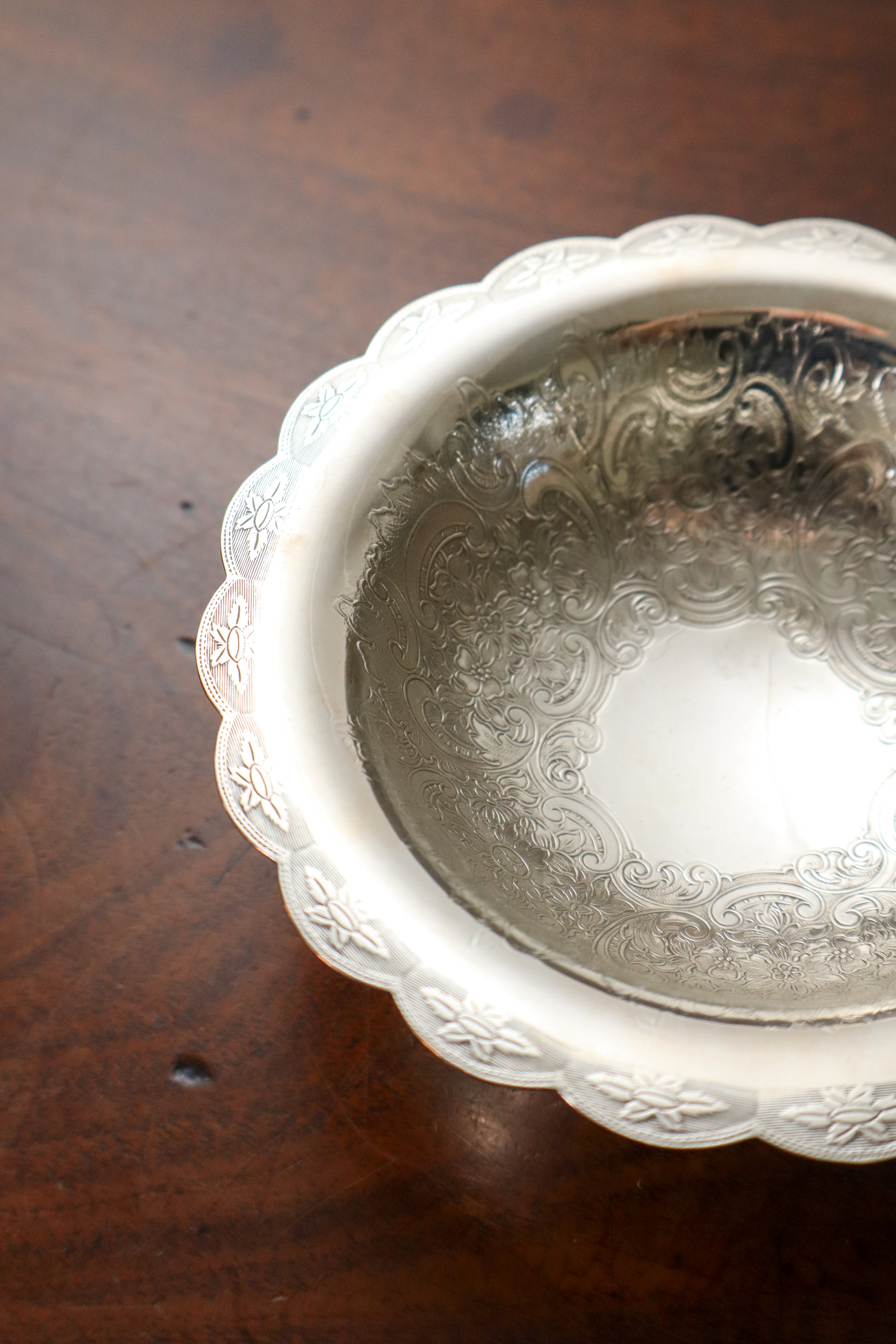 Barker Ellis English Silverplate Scalloped Pedestal Dish