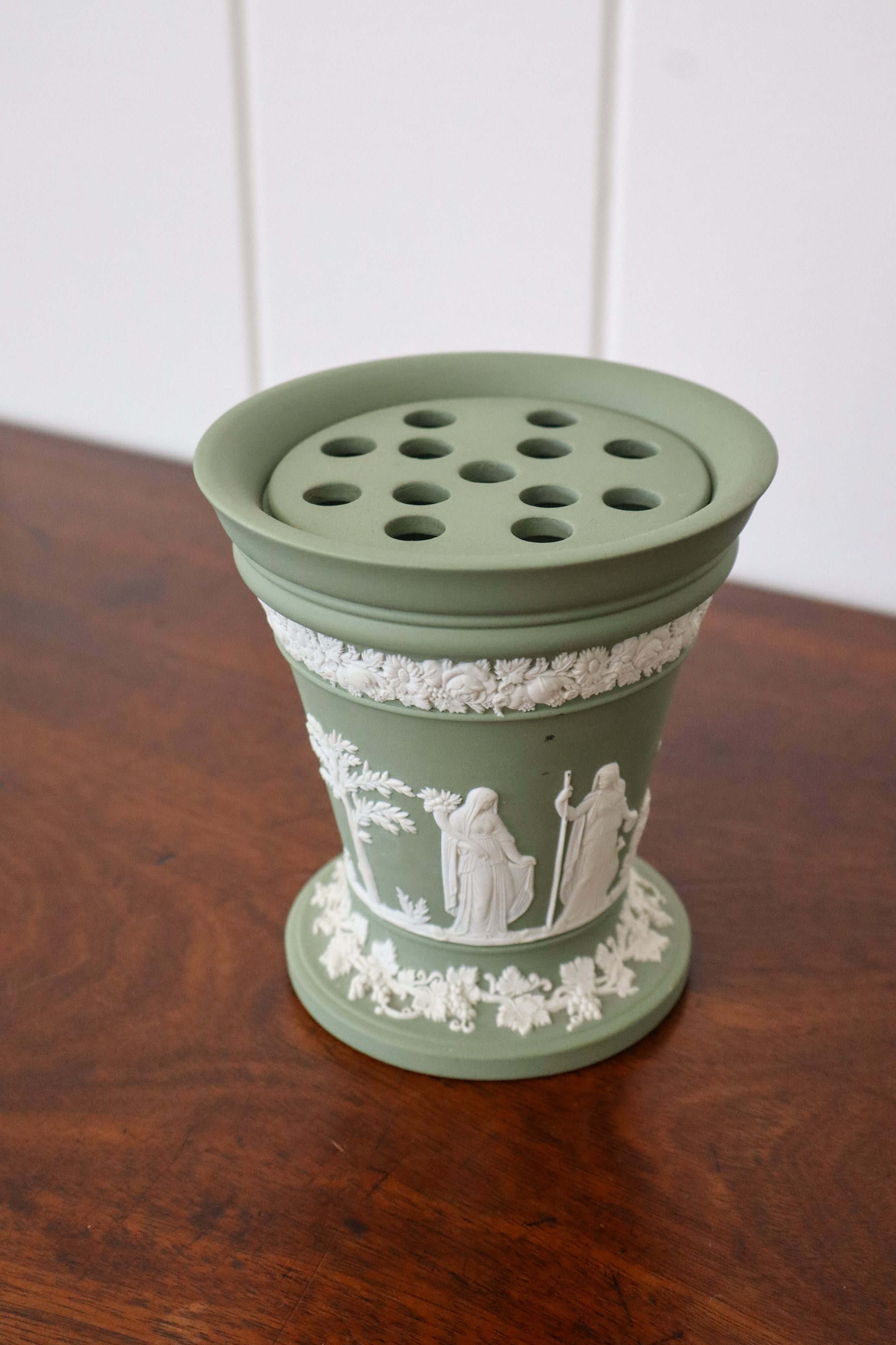Vintage Wedgwood Green Jasperware Vase with Frogger