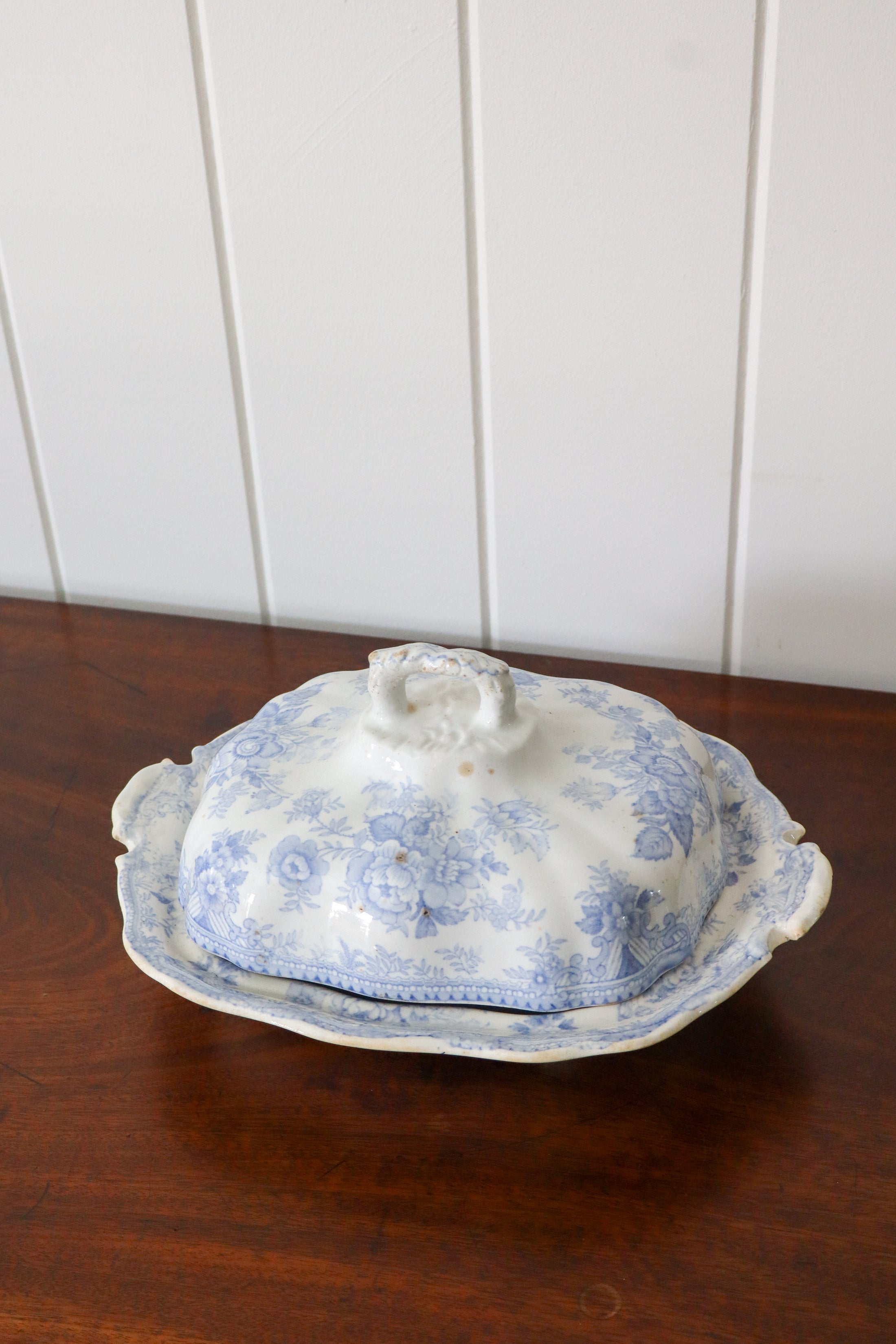 Lidded Antique Asiatic Pheasant Tureen (No. 2)