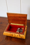 Load image into Gallery viewer, Italian Floral Inlay Jewelry Box (c. 1960)
