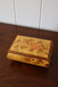 Load image into Gallery viewer, Italian Floral Inlay Jewelry Box (c. 1960)

