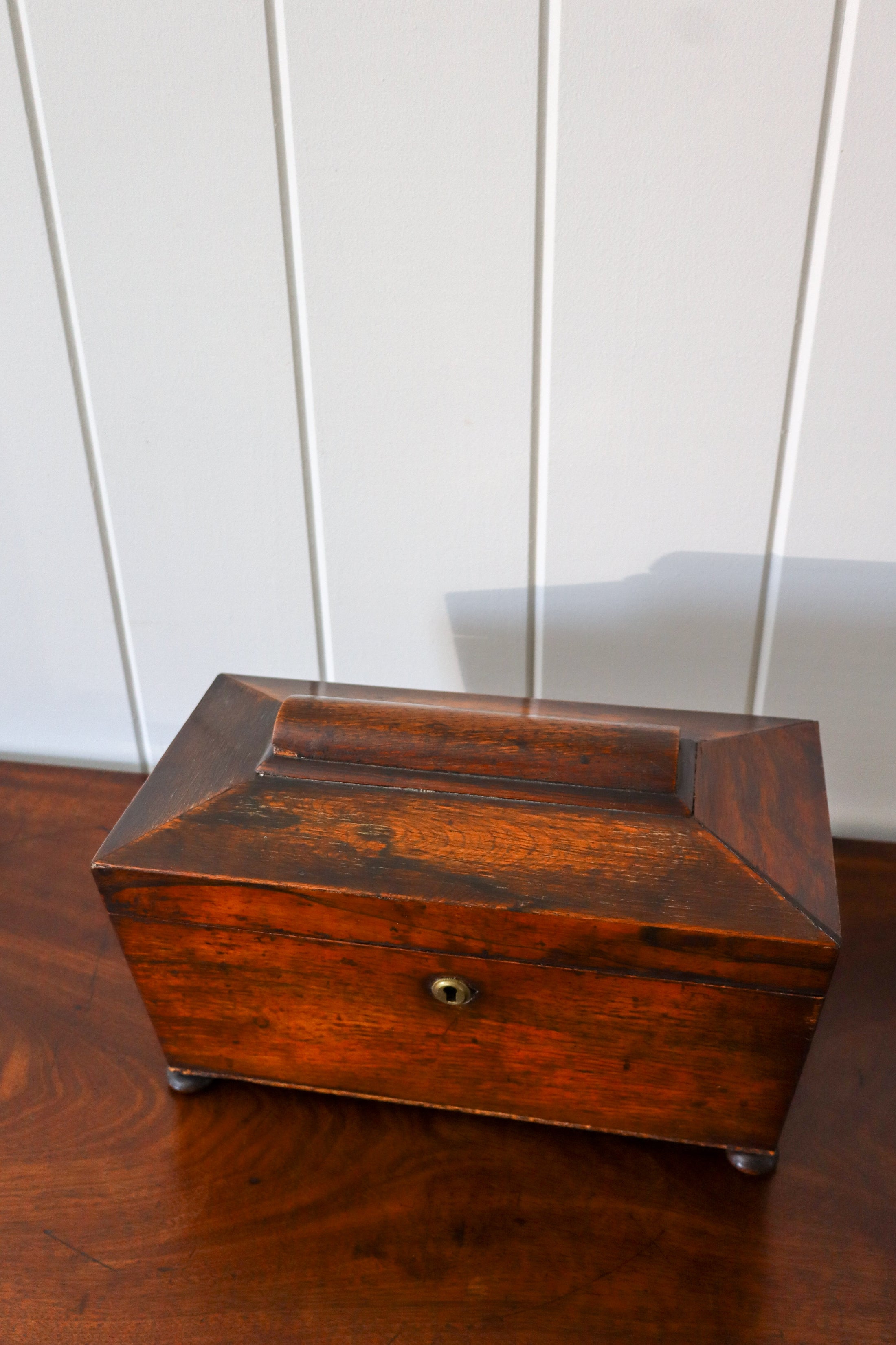 William IV Rosewood Tea Caddy With Original Fittings on Bun Feet (c. 1835)