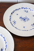Load image into Gallery viewer, PAIR Blue + White Floral Spode Plates (c. 1840)
