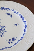 Load image into Gallery viewer, PAIR Blue + White Floral Spode Plates (c. 1840)
