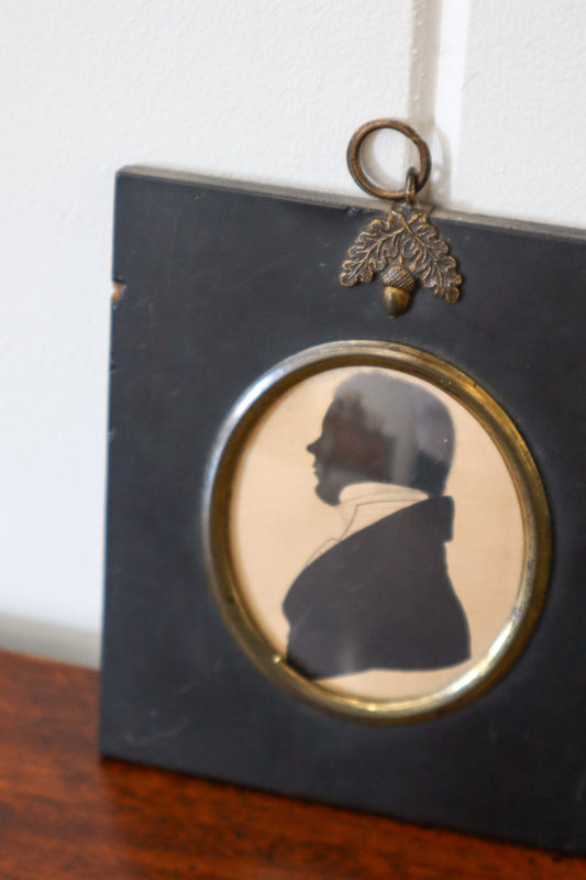 19th-Century Silhouette of an English Gentleman with Collar