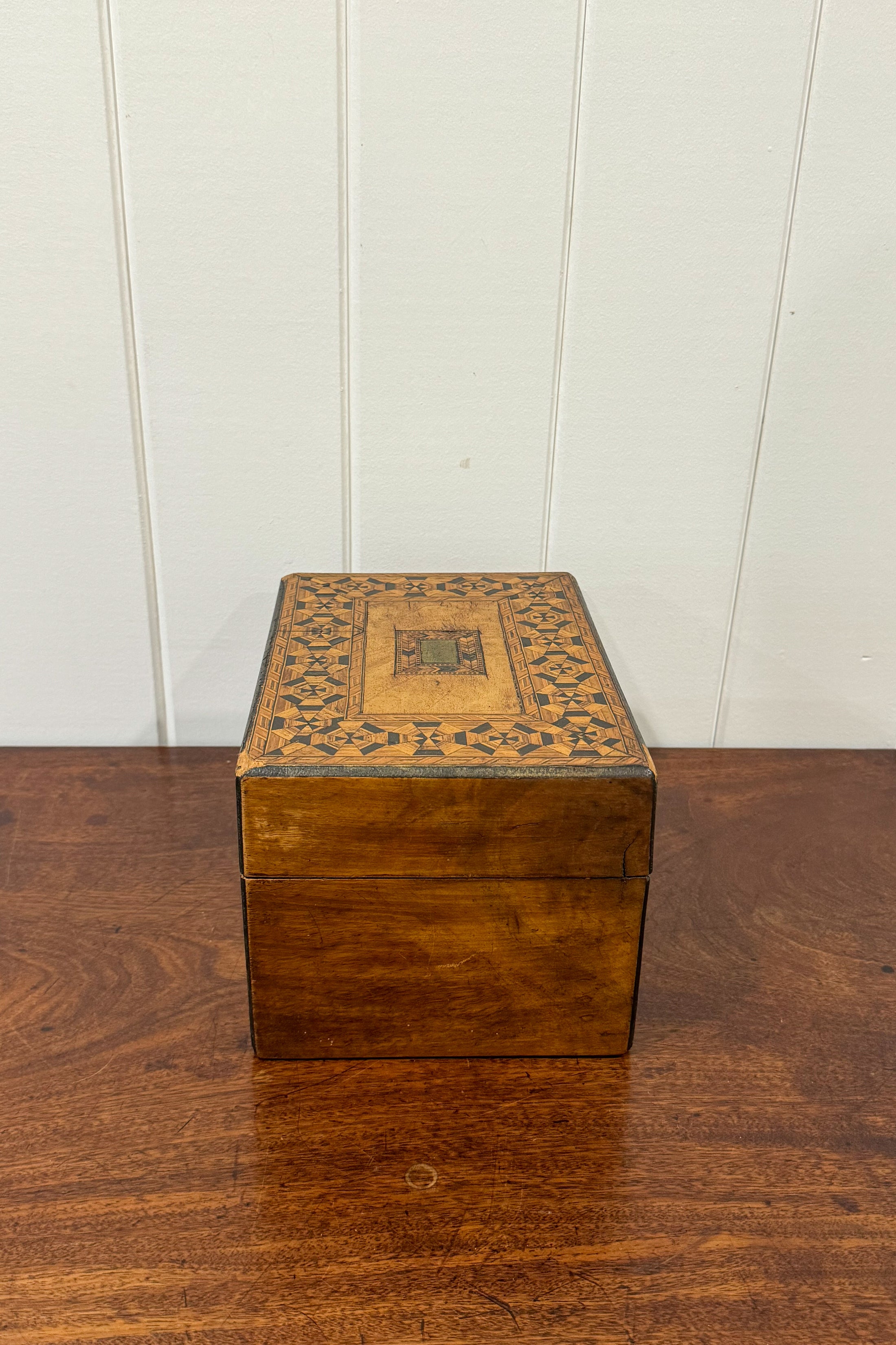 Early 19th Century Tunbridge Box with Yellow Interior Lid
