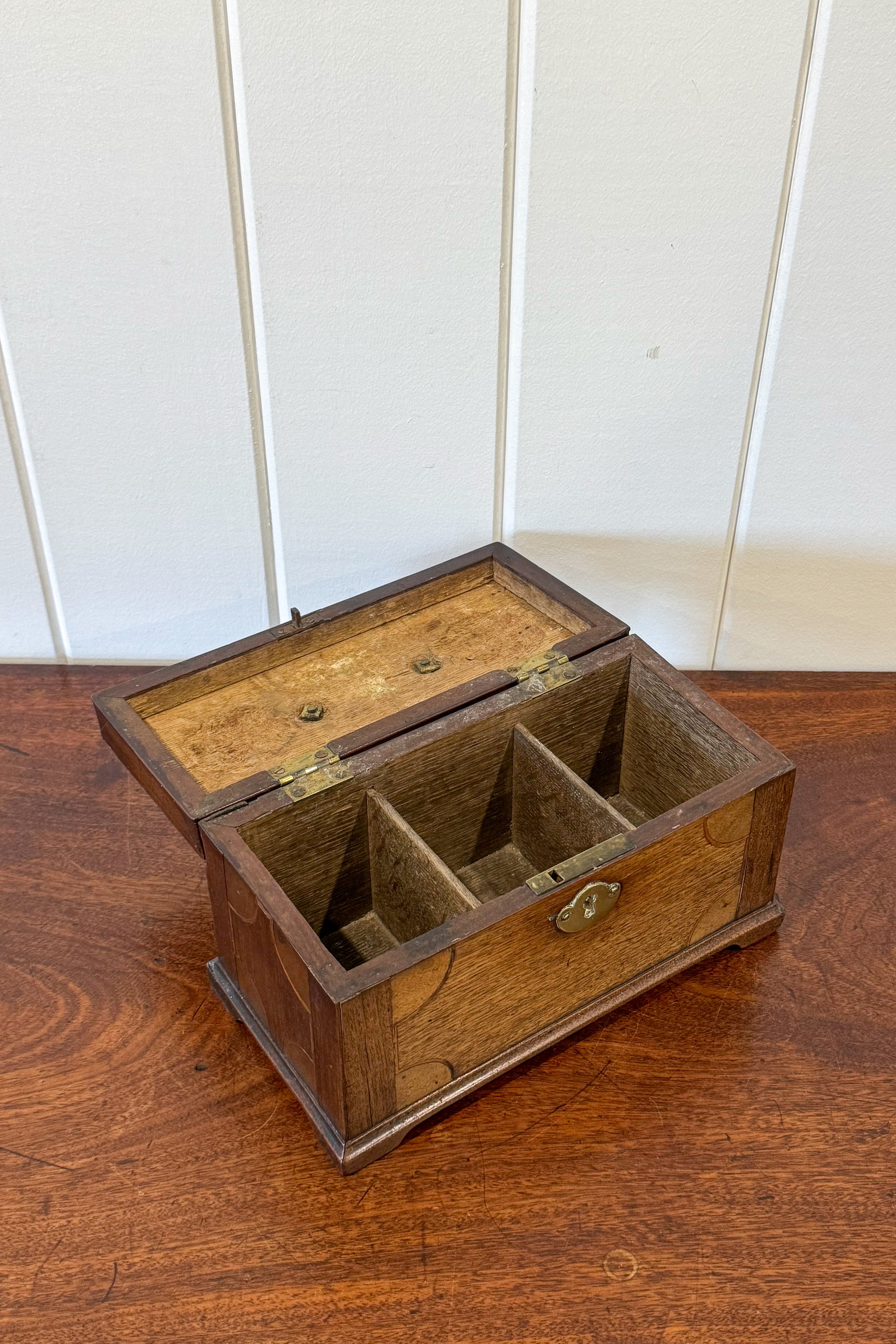 Georgian Tea Box With Swan Neck Top Handle (c. 1780)