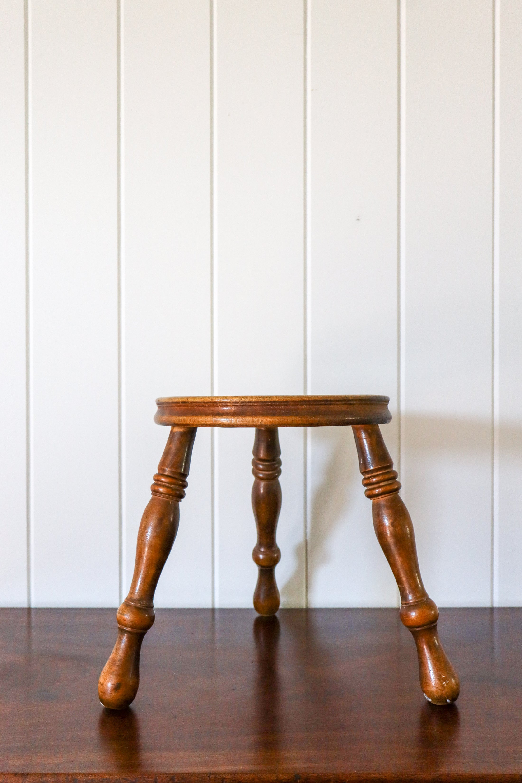 Antique Elmwood Milking Stool with Turned Legs